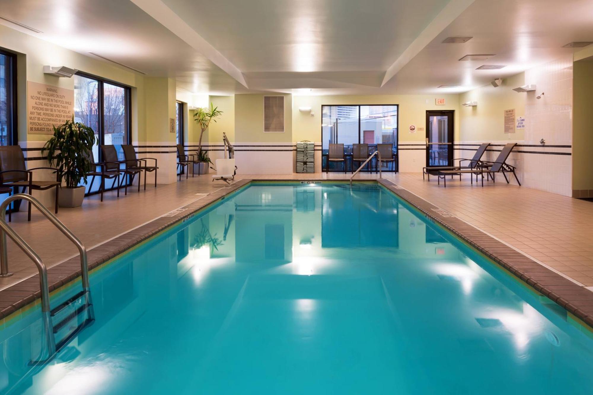 Fairfield Inn & Suites Louisville Downtown מראה חיצוני תמונה
